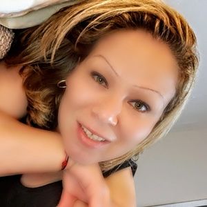 Meet your Posher, Ivannia